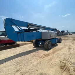 2015 Genie ZX-135 Articulating Boom Lift