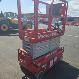 2018 MEC MICRO 19 Scissor Lift