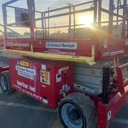 2016 MEC 4069ERT Scissor Lift