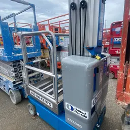 2018 Genie GR-20 Self-Propelled One-Person Lift