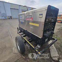2021 Lincoln Electric VANTAGE 322 Welder