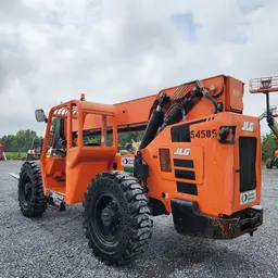 2017 SKYTRAK 8042 Forklift