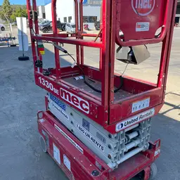 2018 MEC 1330SE Scissor Lift