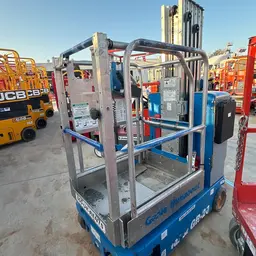 2018 Genie GR-20 Self-Propelled One-Person Lift
