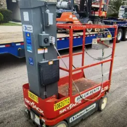 2018 Skyjack SJ16 Self-Propelled One-Person Lift
