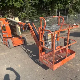 2015 JLG E300AJP Articulating Boom Lift
