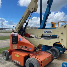 2017 JLG E400AN Articulating Boom Lift