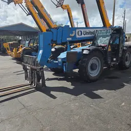 2017 Genie GTH-1056 Forklift