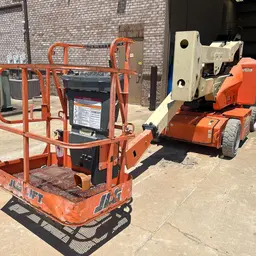 2016 JLG E400AN Articulating Boom Lift