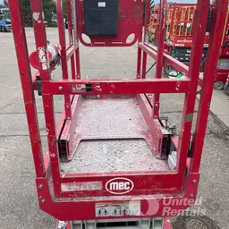 2018 MEC MICRO 19 Scissor Lift
