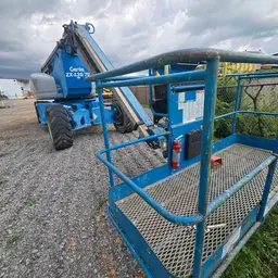 2015 Genie ZX-135 Articulating Boom Lift