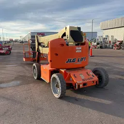 2015 JLG E450AJ Articulating Boom Lift
