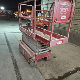 2019 MEC MICRO 19 Scissor Lift