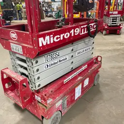 2018 MEC MICRO 19 Scissor Lift