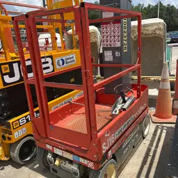 2018 Skyjack SJ16 Self-Propelled One-Person Lift