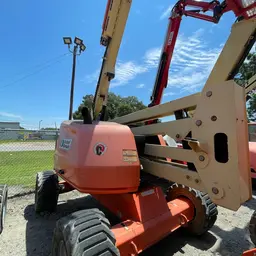 2017 JLG 450AJ Articulating Boom Lift