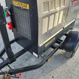 2019 Lincoln Electric VANTAGE 435 Welder