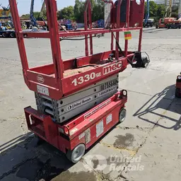 2018 MEC 1330SE Scissor Lift