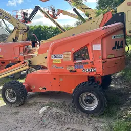 2017 JLG 400S Boom Lift