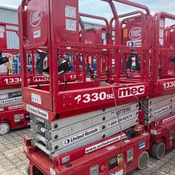 2018 MEC 1330SE Scissor Lift