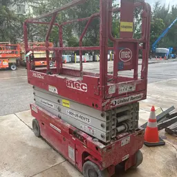 2017 MEC 2632SE Scissor Lift