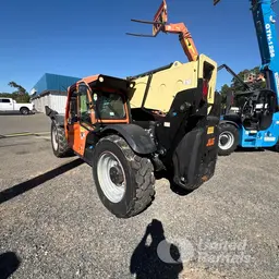 2017 JLG 1055 Forklift