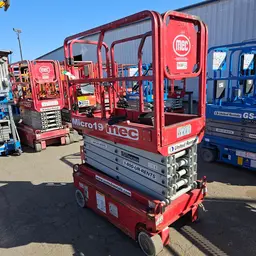 2019 MEC MICRO 19 Scissor Lift