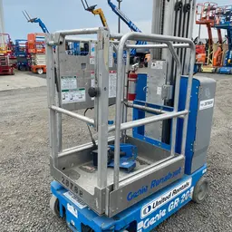 2017 Genie GR-20 Self-Propelled One-Person Lift