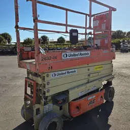 2017 JLG 2632ES Scissor Lift