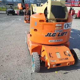 2014 JLG E400AJPN Articulating Boom Lift