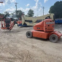 2014 JLG E400AJPN Articulating Boom Lift