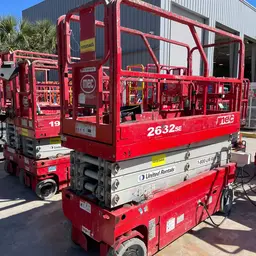2017 MEC 2632SE Scissor Lift