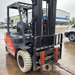 2018 Toyota 8FDU25 Warehouse Forklift