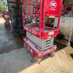 2017 MEC 1330SE Scissor Lift