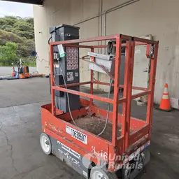 2017 Skyjack SJ16 Self-Propelled One-Person Lift