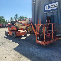 2016 JLG E450AJ Articulating Boom Lift