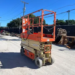 2017 JLG 2632ES Scissor Lift