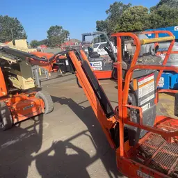 2016 JLG E300AJP Articulating Boom Lift