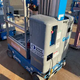 2016 Genie GR-20 Self-Propelled One-Person Lift