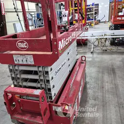 2019 MEC MICRO 19 Scissor Lift
