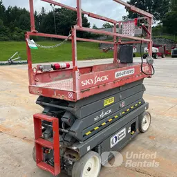 2018 Skyjack SJIII3226 Scissor Lift