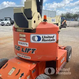 2015 JLG E400AJPN Articulating Boom Lift