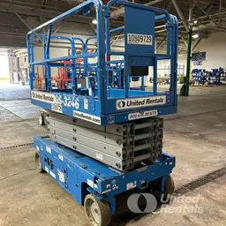 2018 Genie GS-3246 Scissor Lift