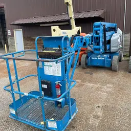 2015 Genie Z-40/23N RJ Articulating Boom Lift
