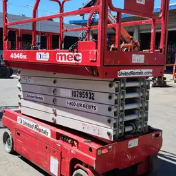 2018 MEC 4046SE Scissor Lift