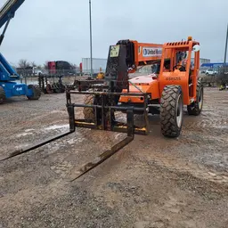 2017 SKYTRAK 8042 Forklift