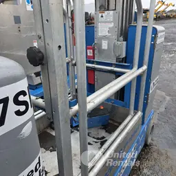 2019 Genie GR-20 Self-Propelled One-Person Lift