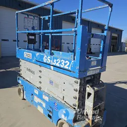 2016 Genie GS-3232 Scissor Lift