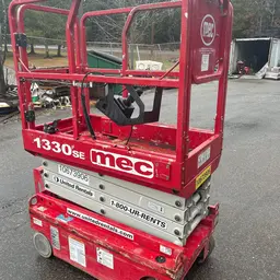 2017 MEC 1330SE Scissor Lift