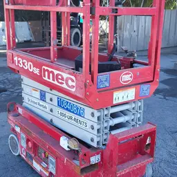 2018 MEC 1330SE Scissor Lift